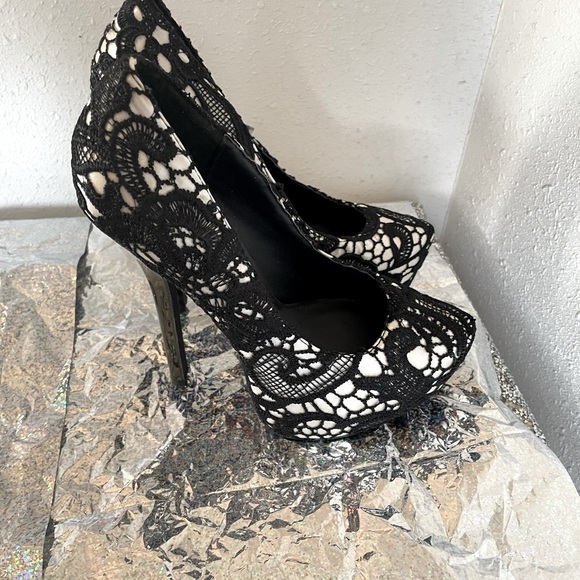 Worn once at at wedding, size 7 heels: No Brand just store Brand - Picture 1 of 3